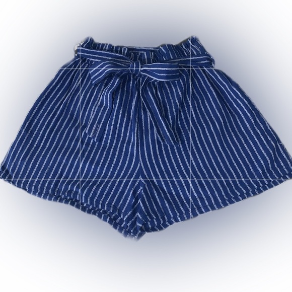 Everly Striped Linen Blend Elastic Waist Paper-Bag Shorts W/ Matching Tie Belt - Picture 1 of 3
